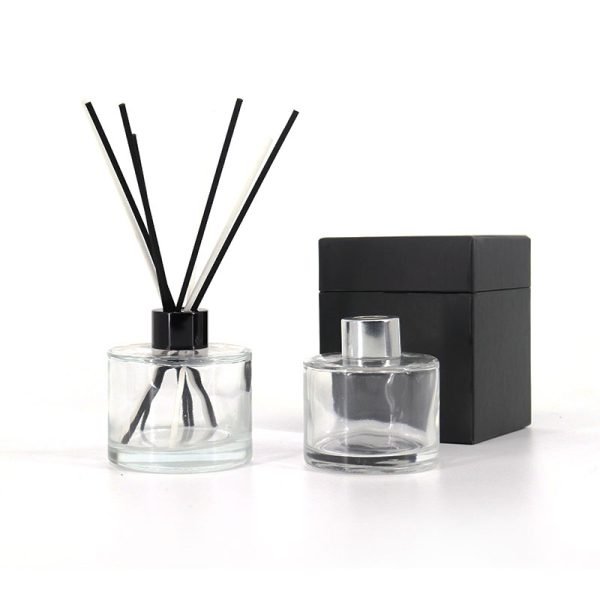 Luxury Empty Glass Reed Diffuser Bottle with Gold Gap - Image 9