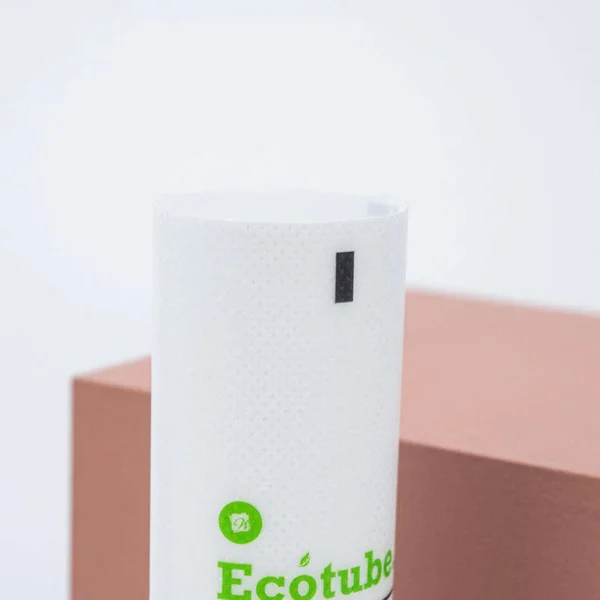 sustainable beauty product packaging