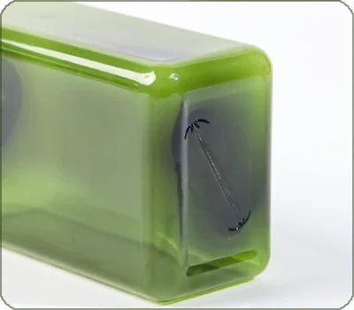 thick stable base square shampoo bottle