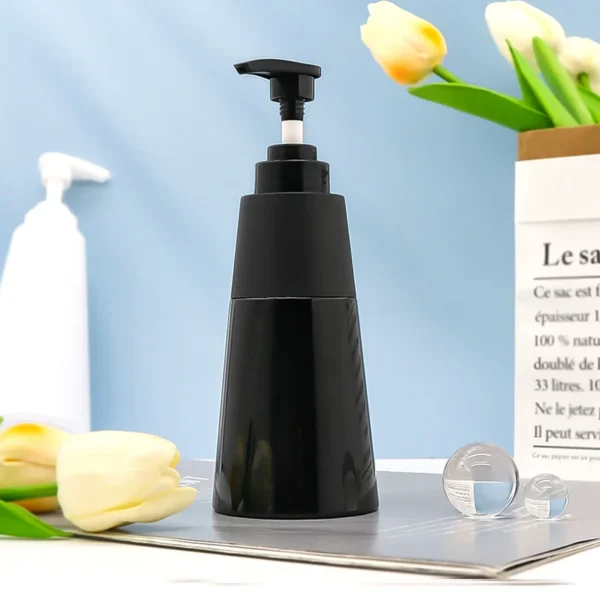 250ml black pump bottle