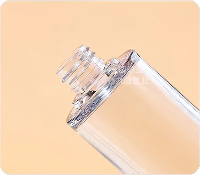 flat shoulder screw on neck dropper bottle