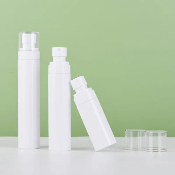 PET plastic bottle with spray pump