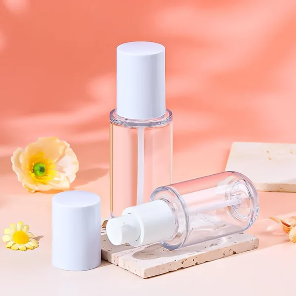 small liquid spray pump bottle