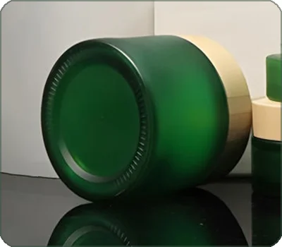 anti-slip bottom of green glass cosmetic jar