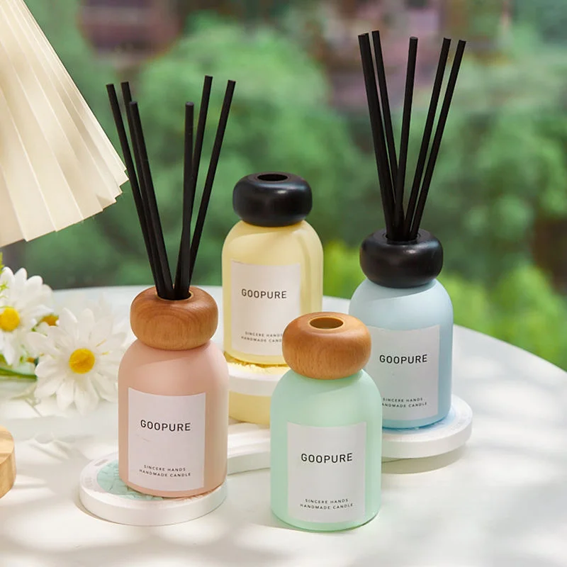 glass fragrance bottle with sticks