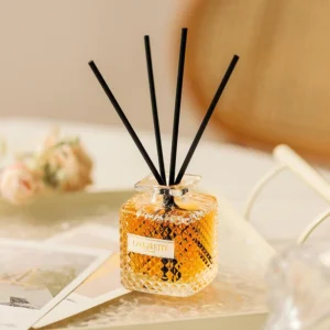 luxury glass scent bottle with sticks
